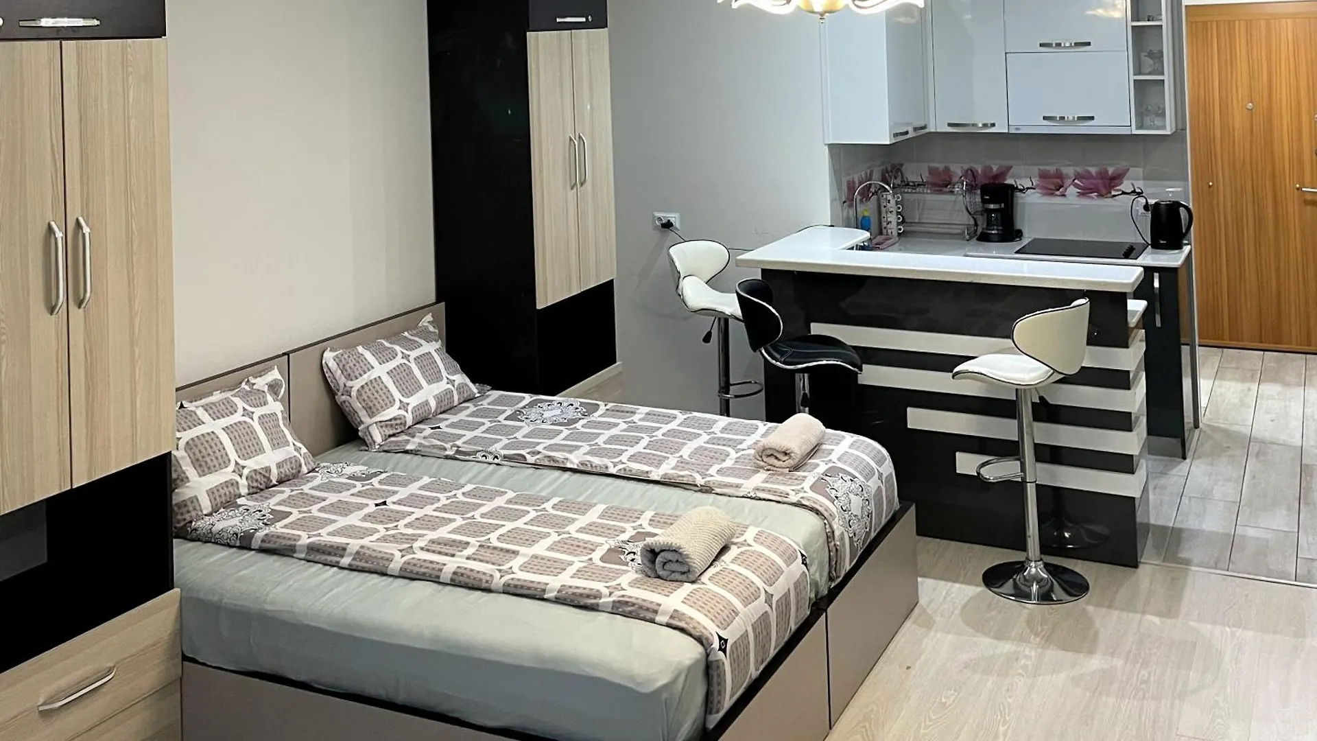 Angel Apartment In Porta Batumi